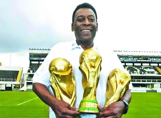 皇马悼念贝利:深表遗憾 他是有史以来最伟大球员之一 皇马悼念贝利:深表遗憾 他是有史以来最伟大球员之一